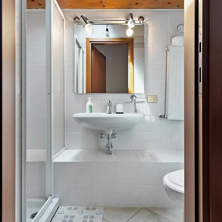 Casa Glicine On The By Halldis 펜션 *