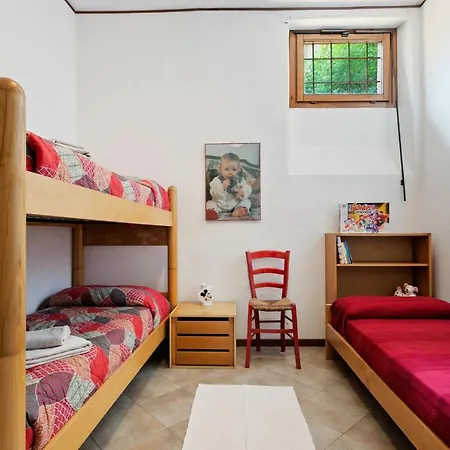 Casa Glicine On The By Halldis * Claino