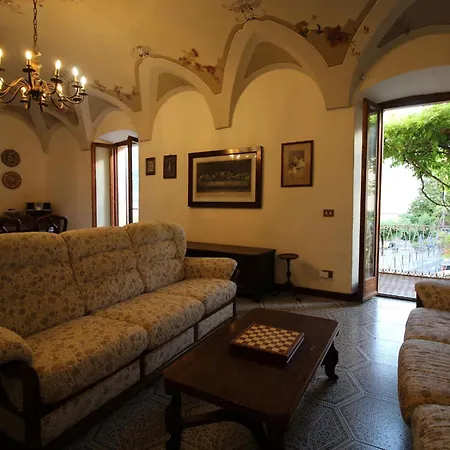 Casa Glicine On The By Halldis